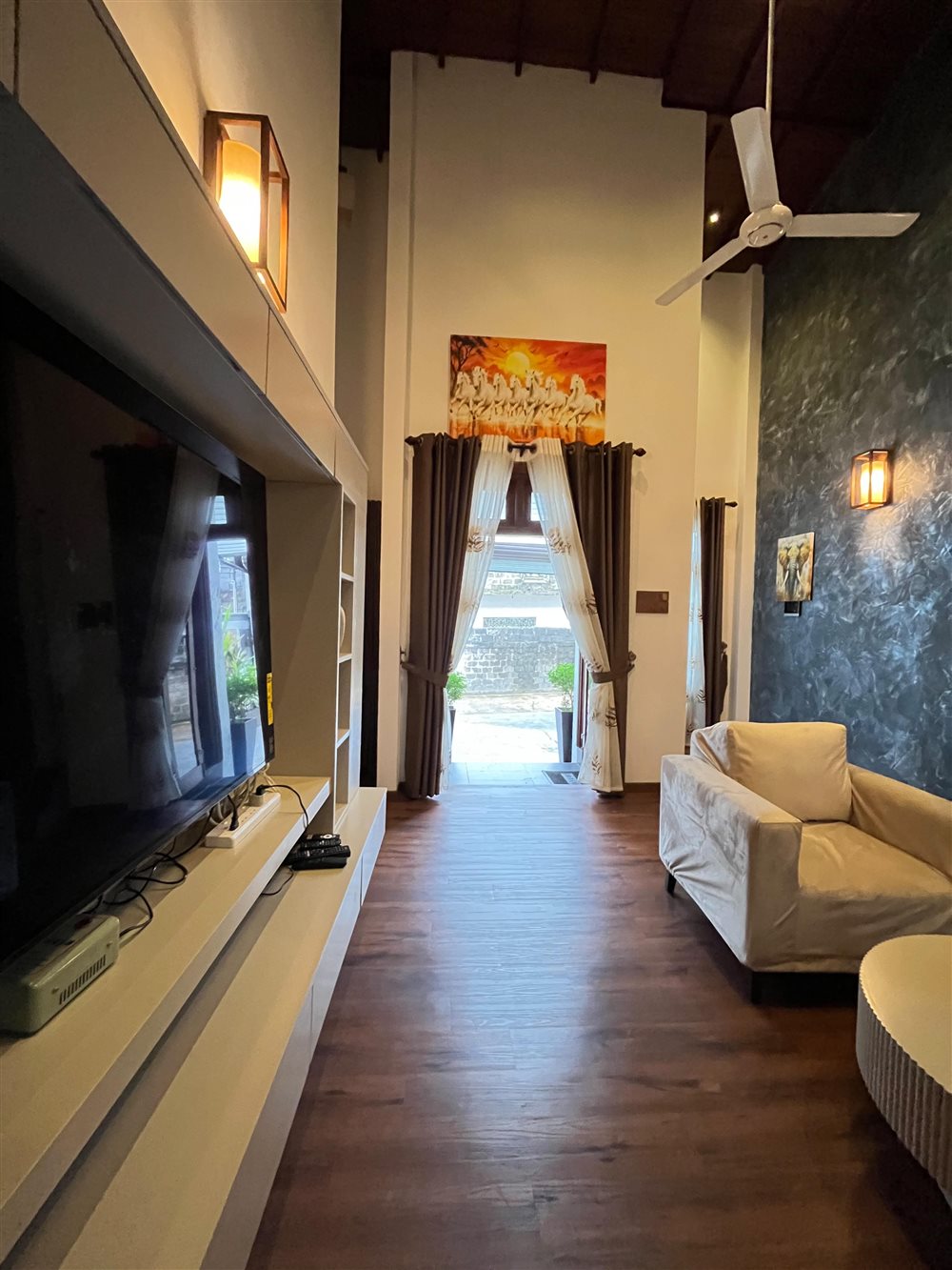 Fully Furnished Semi Luxury House for Short Term rent in Wattala - Sri Lanka photo 2